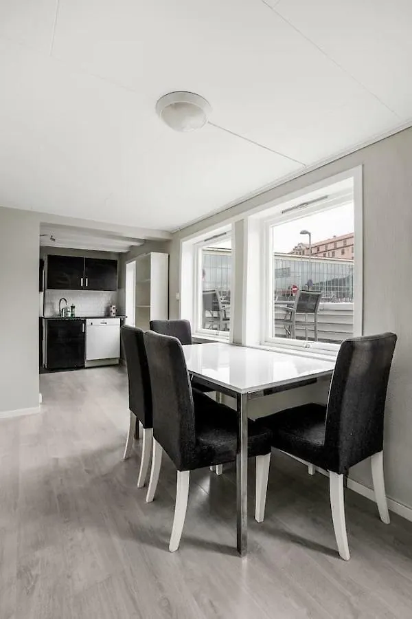 Amazing, Central House With Big Private Balcony Bergen Apartment
