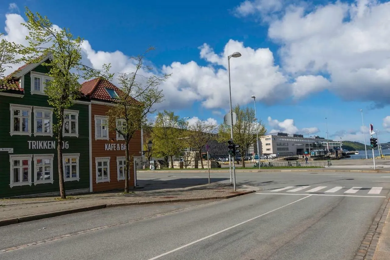 Apartment Amazing, Central House With Big Private Balcony Bergen